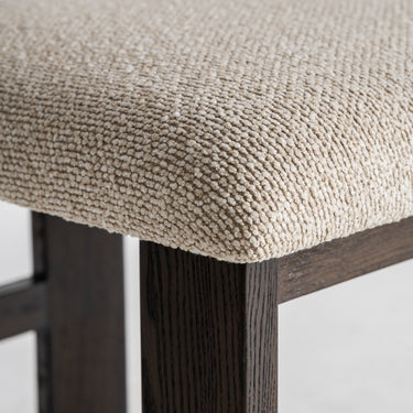 Silla tapizada en poliéster beige y fresno negro de Vical, imagen 5