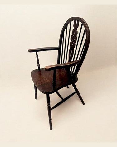 Silla Windsor antigua vista lateral
