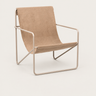 Sillón Desert Cashmere y arena de Ferm Living, vista de tres cuartos