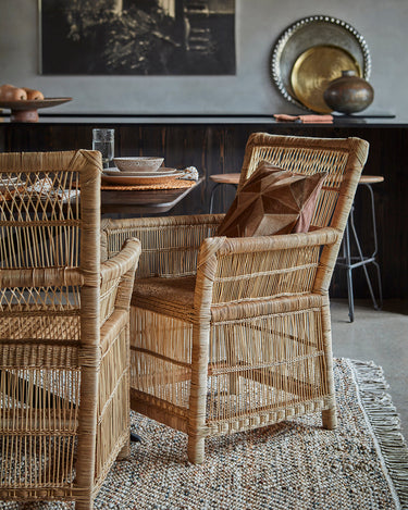 Silla con brazos de Ratan