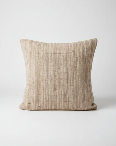 Funda de cojín Soeji de algodón natural marrón tejida a mano