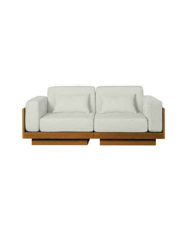 Sofá Georges Comfort de 2 plazas en iroko de Gabrielle Paris, vista frontal