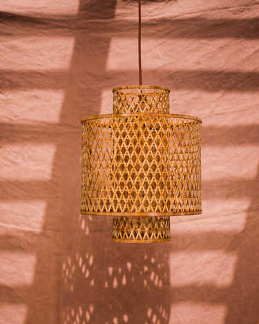 https://cdn.shopify.com/s/files/1/0046/8087/6150/files/suspension-ilam-metal-3.png?v=1780067632