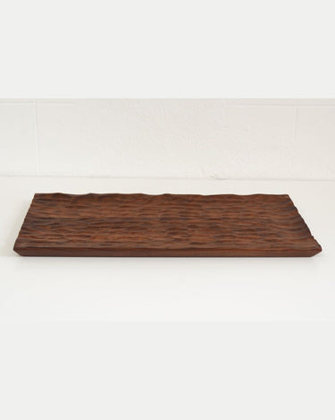 Tabla de servir nogal tallado artesanal biselada 50x25 cm