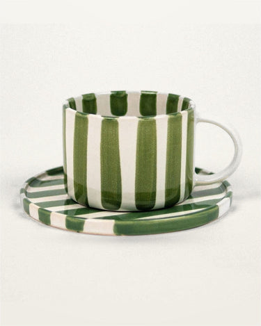 Taza con plato de cerámica a rayas verde Olsson & Jensen