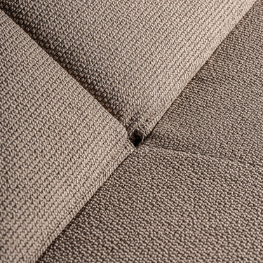 Costuras y encuentro entre los cojines beige de la tumbona doble Pure de Vical